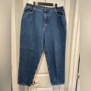 L.L. Bean Double L Size 10P Zip Up Elastic Comfort Waist Straight Leg Jeans